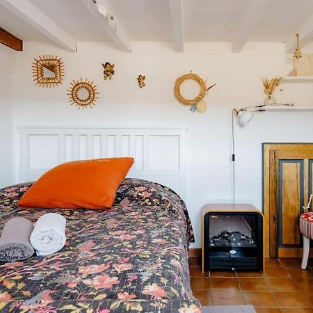 Chambre Atypique Dans Cafe Healthy Saint-Paul-de-Vence Exterior foto
