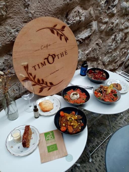 Chambre Atypique Dans Cafe Healthy Saint-Paul-de-Vence Exterior foto