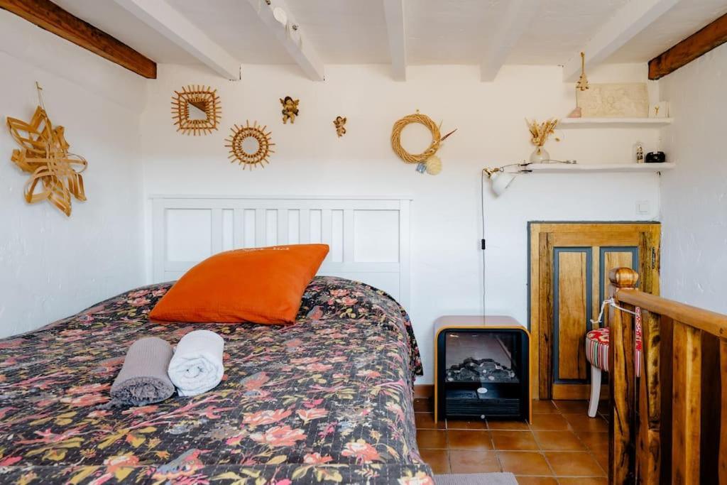 Chambre Atypique Dans Cafe Healthy Saint-Paul-de-Vence Exterior foto